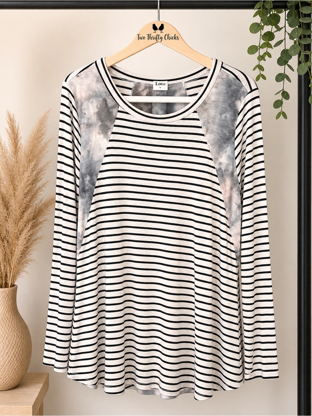 Sew In Love Black & White Striped Raglan Long Sleeve Top | Size M | GUC